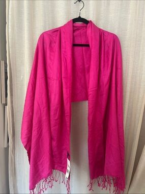 Cashmere and silk scarf/wrap, nwt